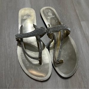 Aloha Island Silver Rhinestone Shiny Flip Flop Sandals Sz 10